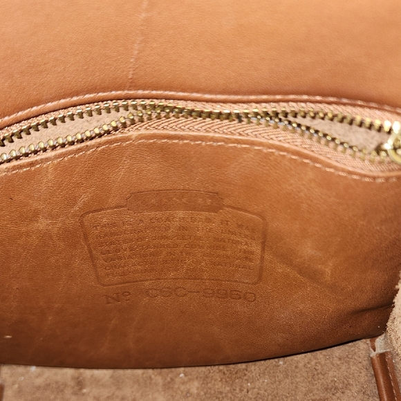 Vintage Coach Tan Leather Backpack #060-9960 - Picture 6 of 8